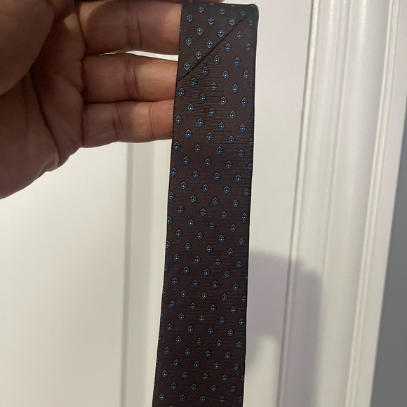 Christian Dior Tie Brown with bluish spot designs Sz Os - Picture 5 of 16